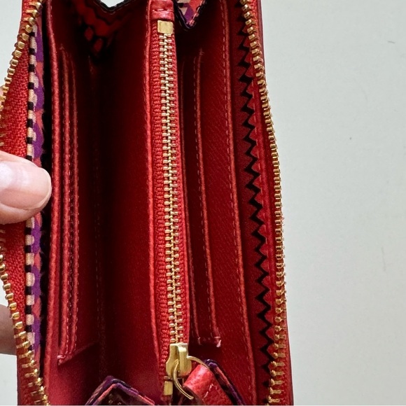 New Vera Bradley Red Grab And Go Leather Wallet Wristlet - Picture 6 of 7